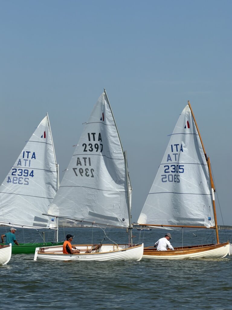 Dinghy 12' in regata ravvicinata al Trofeo Paolo Milanese in laguna di Venezia